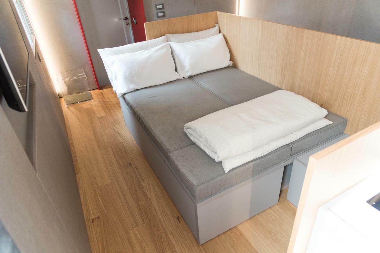 Appartement Catoo Dimora Di Design Park In Palazzo Nobiliare Al Duomo à Padoue Extérieur photo